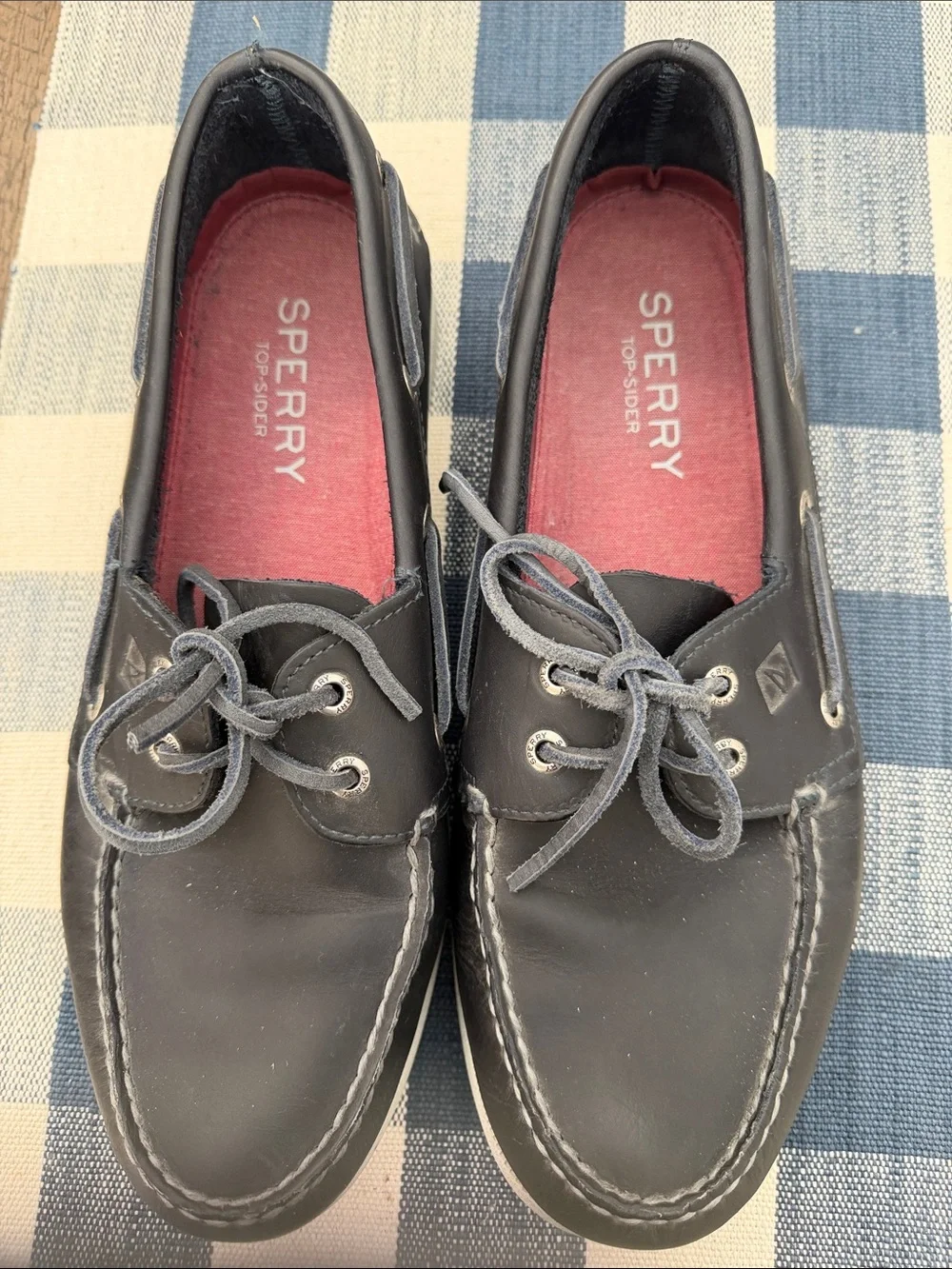 Sperry dark navy  Leather Men’s Boat Shoes with Red Insoles